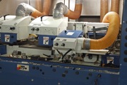 Moulder Interior Thumb
